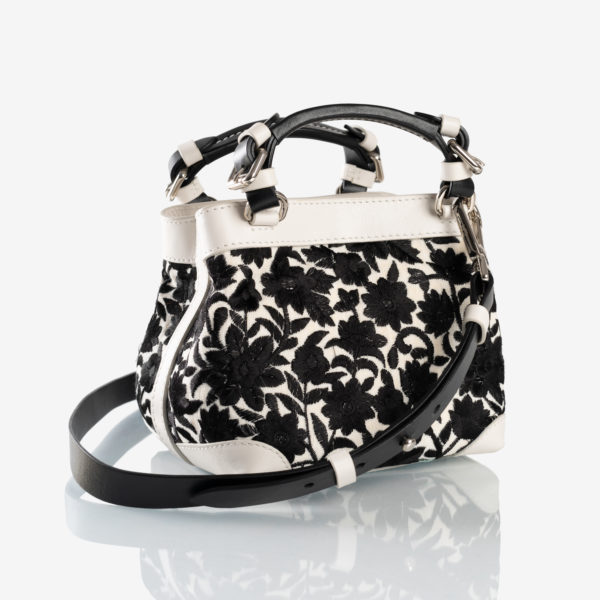 Cubo lindo floral black bag Caroline De Marchi