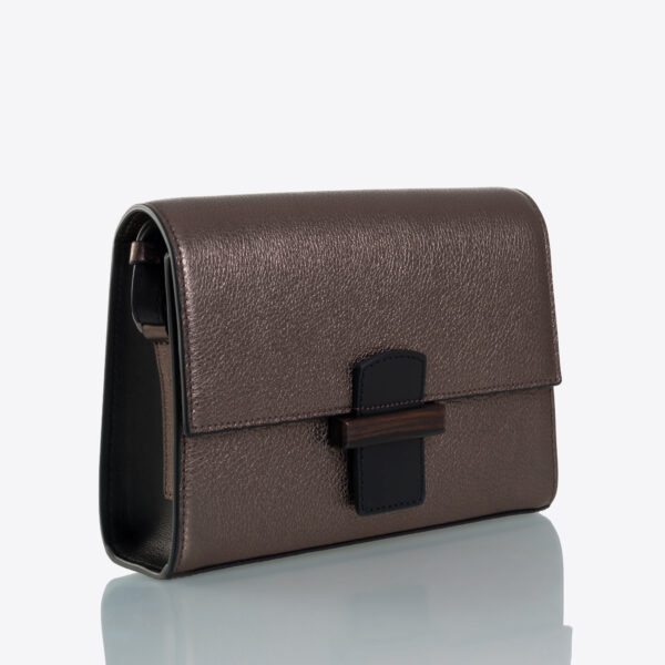 eka medio bag bronze caroline de marchi three quarter view