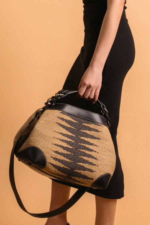 Cubo Gaia raffia bag Caroline De Marchi