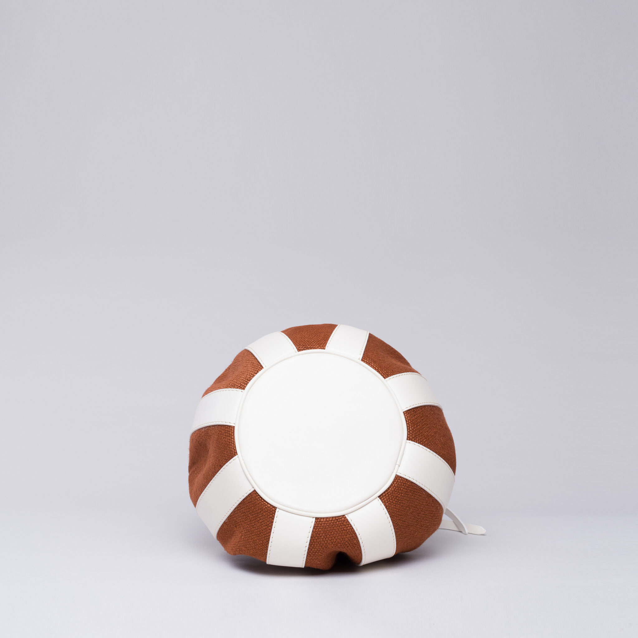 Alma Hera brown white bag Caroline De Marchi