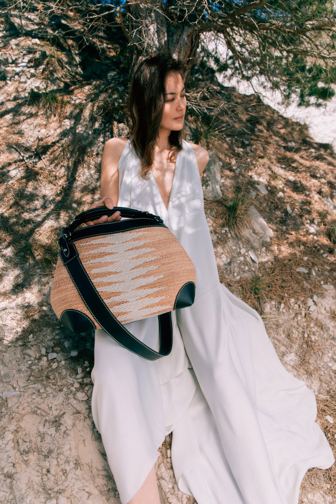 Cubo Gaia raffia bag Caroline De Marchi
