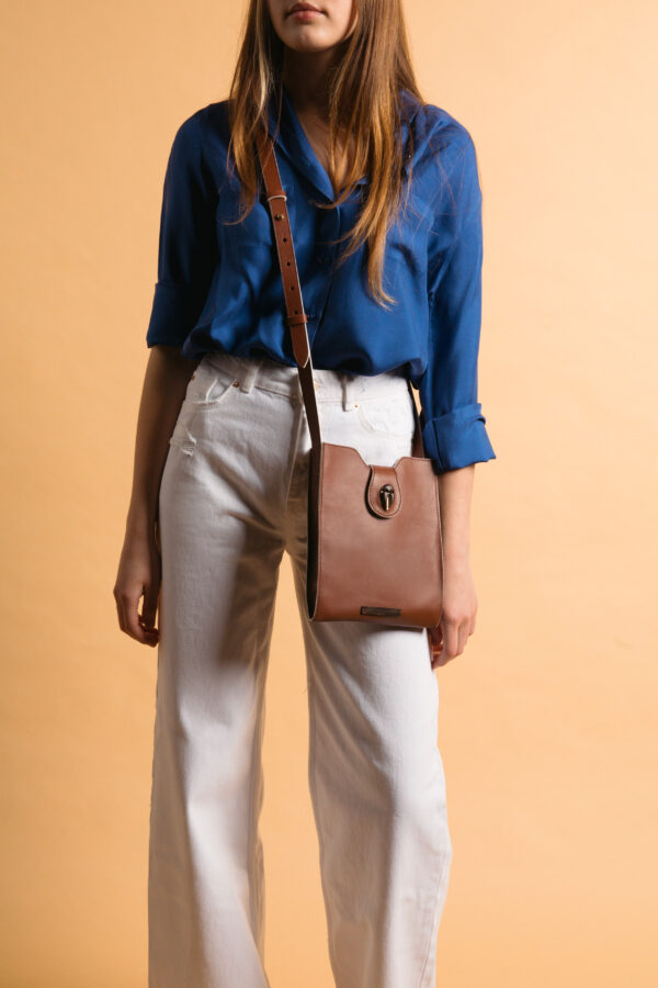 Raph Arian brown bag Caroline De Marchi