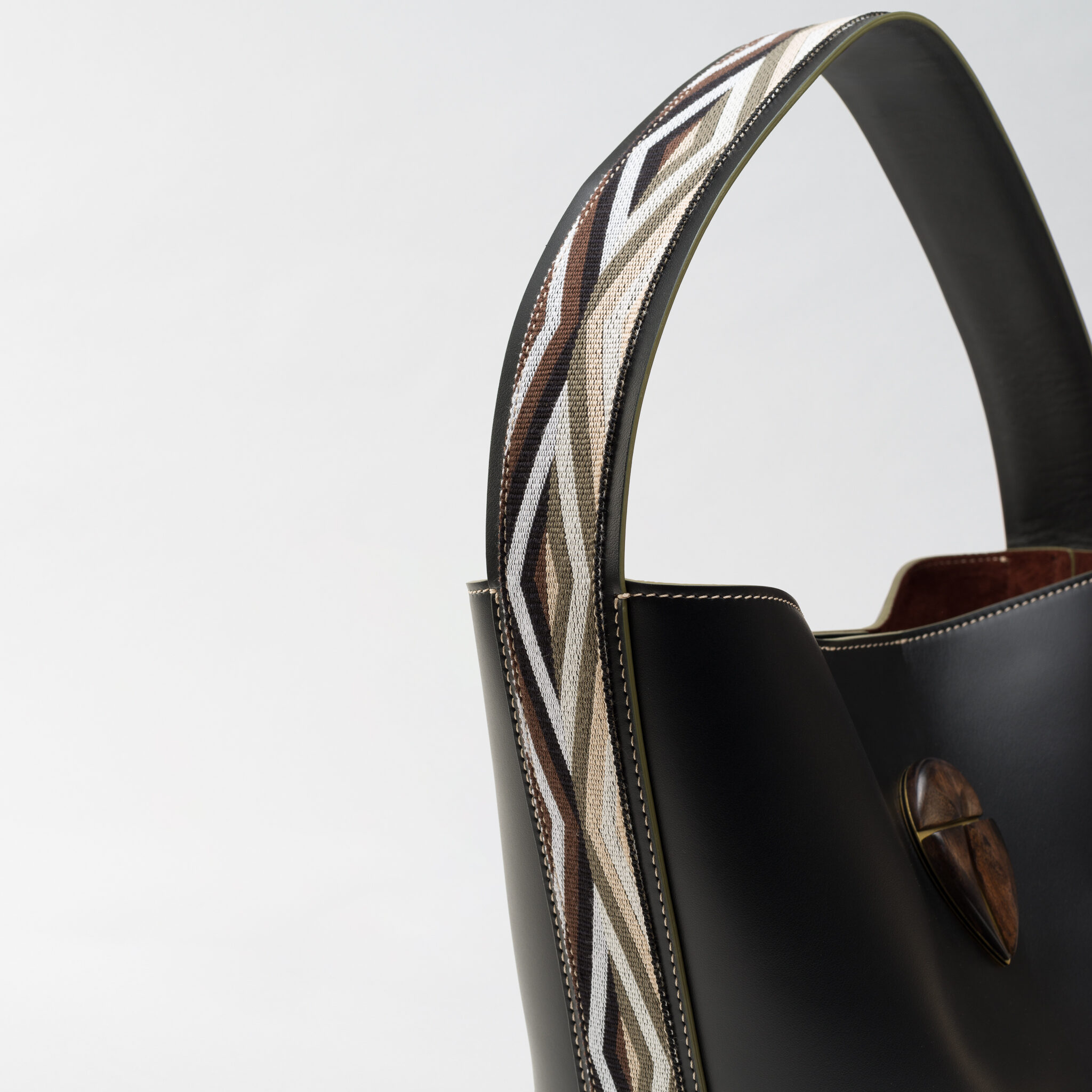 Babi Aredhel mini black bag Caroline De Marchi