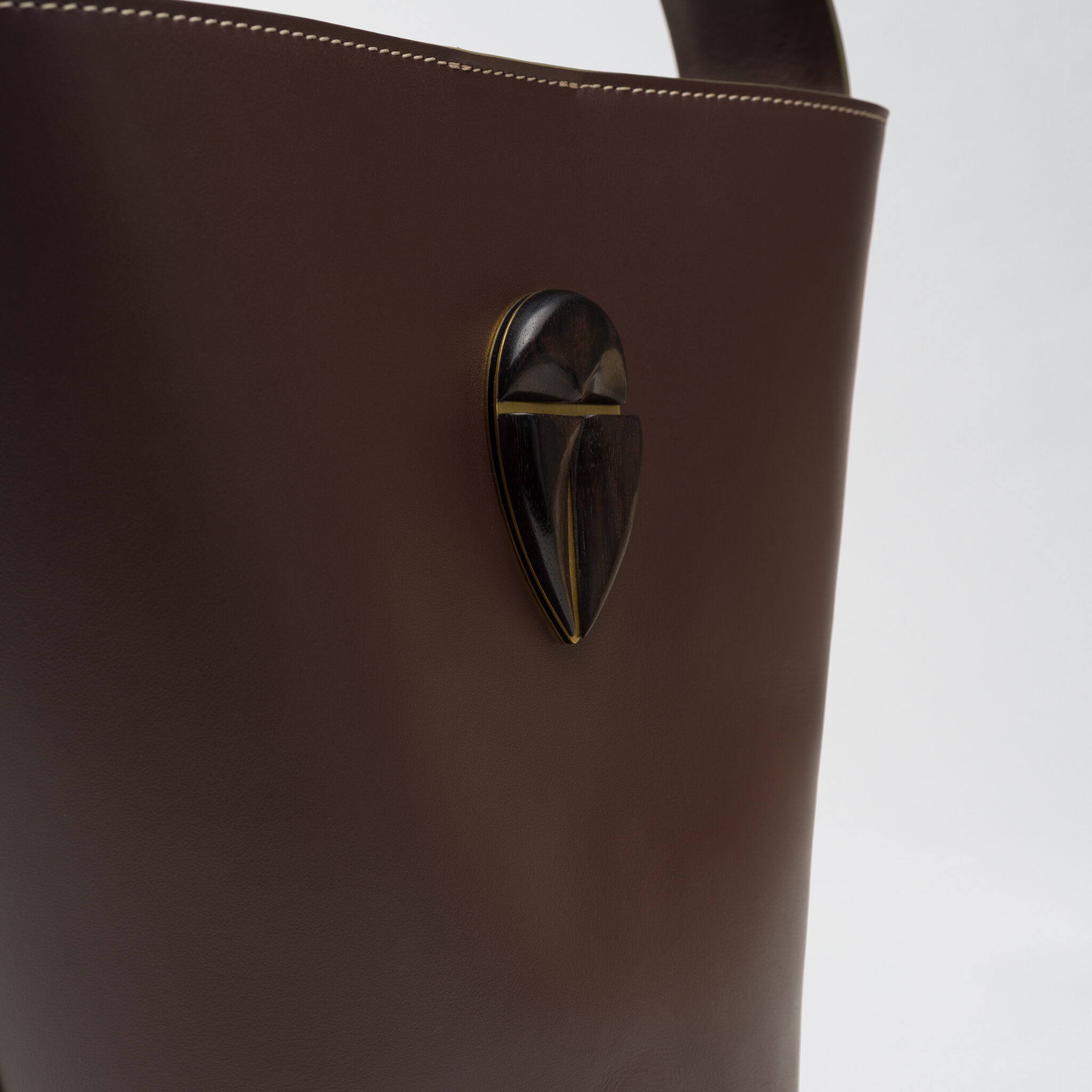 Babi Oröme mini brown bag Caroline De Marchi