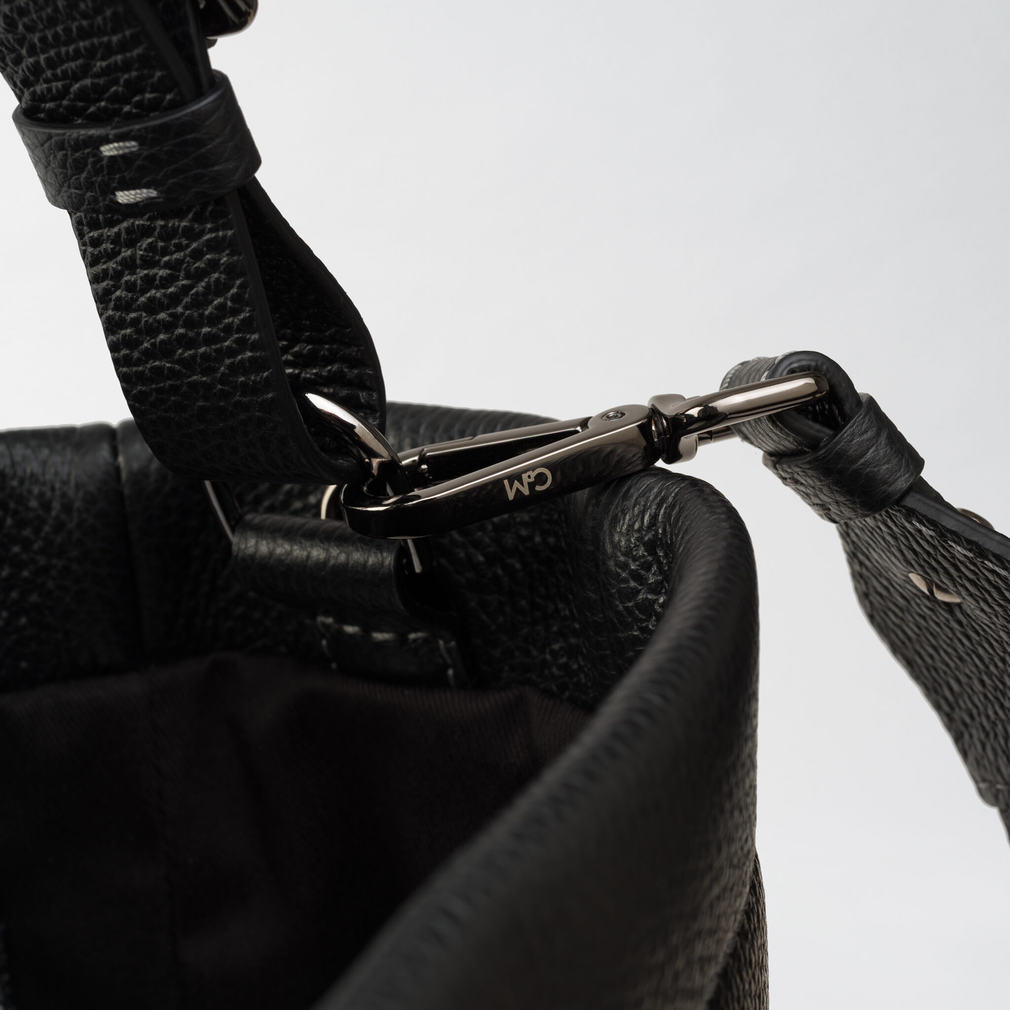 Elie Othar bag black grained leather Caroline De Marchi