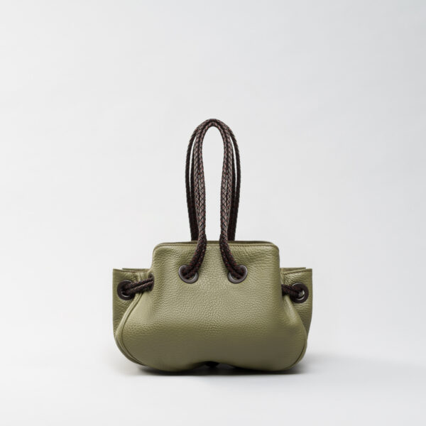 Lori Aldaron kaki leather bag Caroline De Marchi