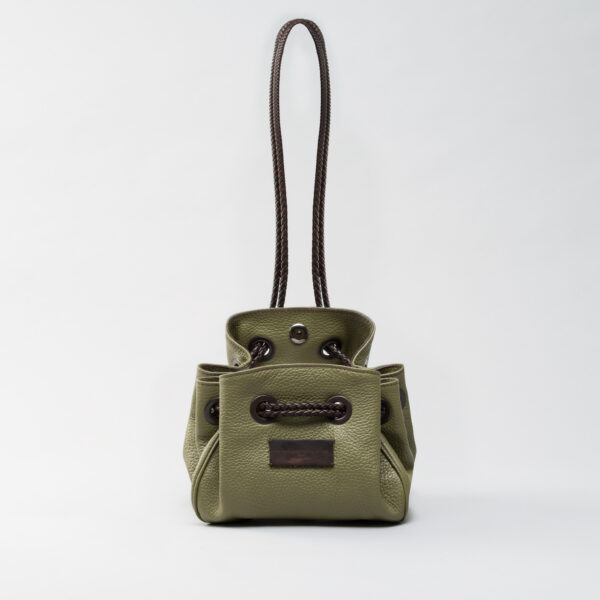 Lori Aldaron kaki leather bag Caroline De Marchi