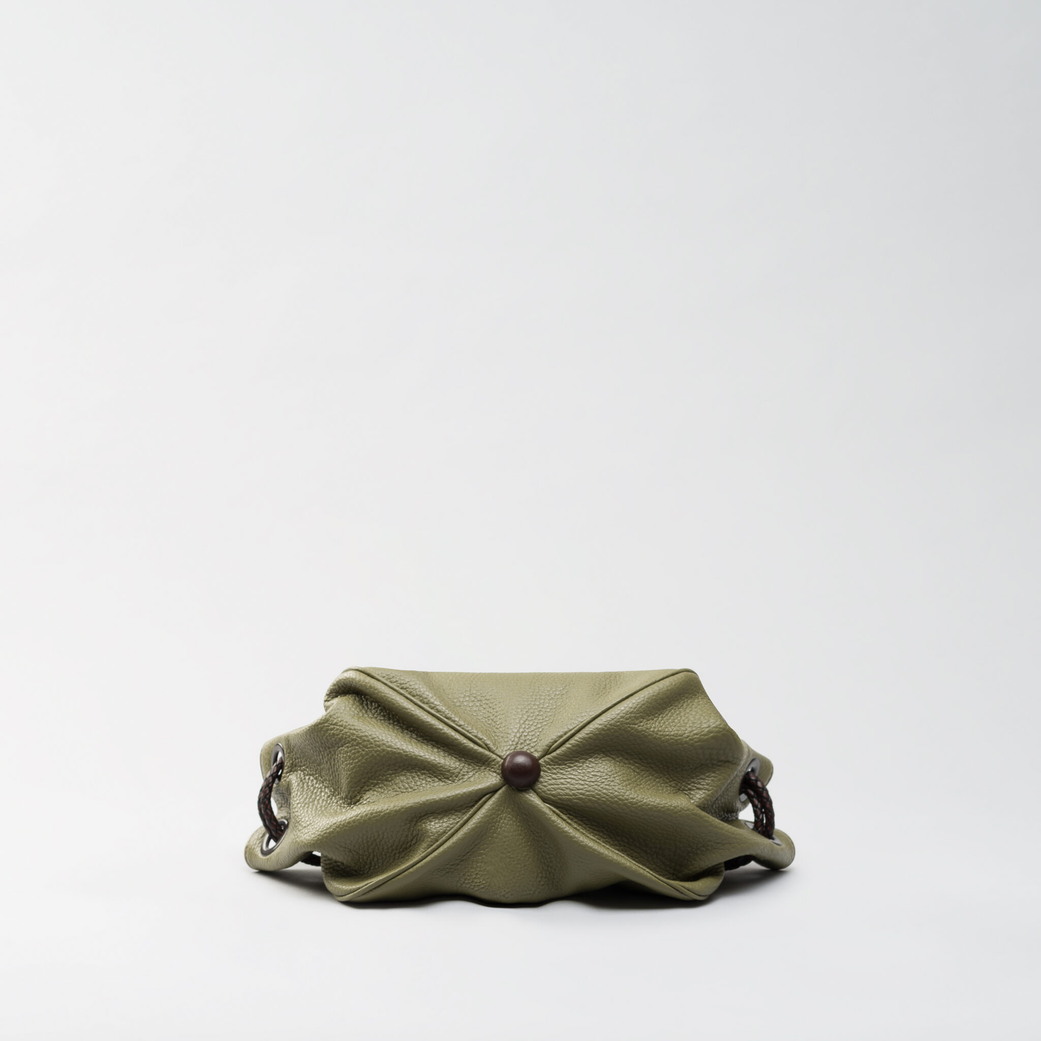 Lori Aldaron kaki leather bag Caroline De Marchi