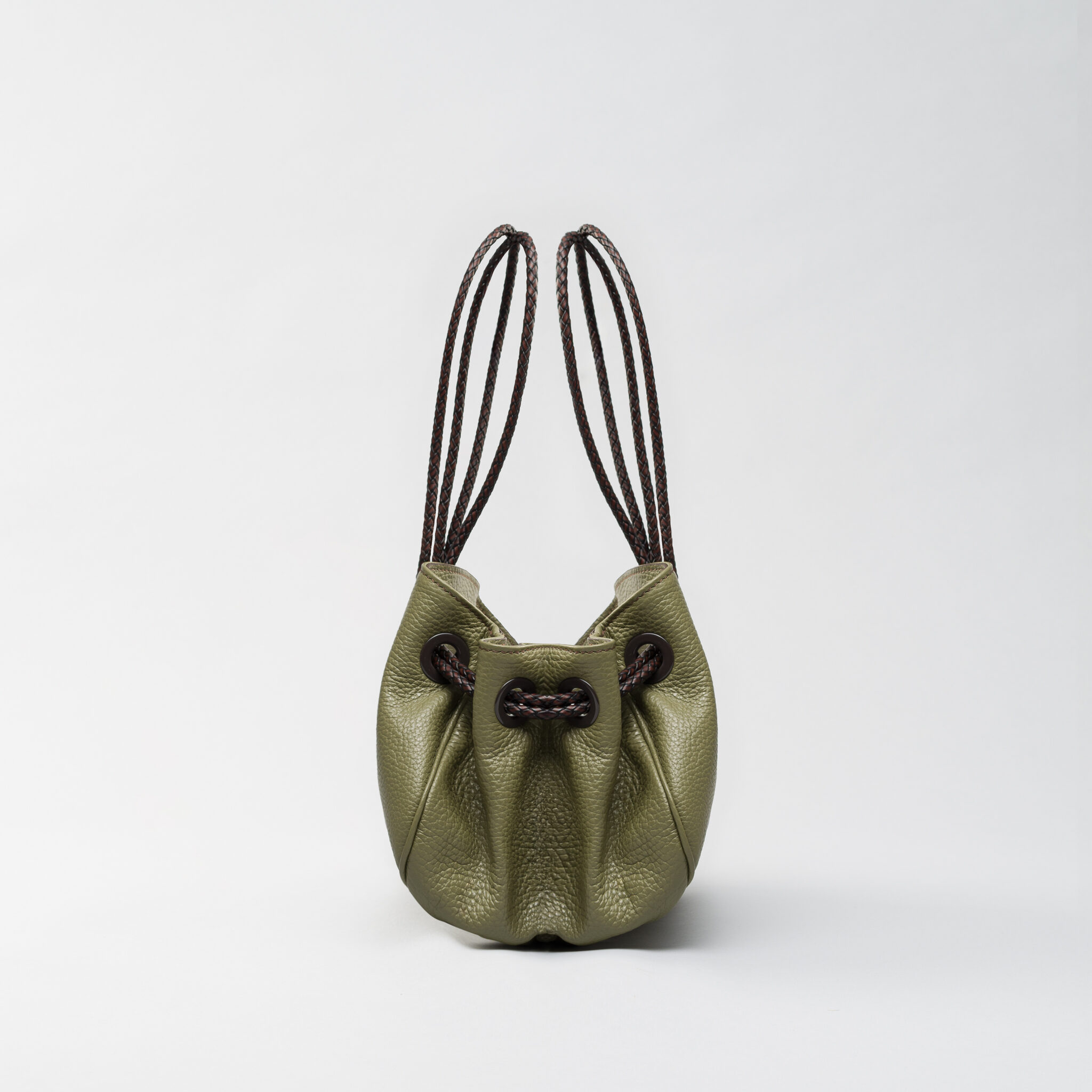 Lori Aldaron kaki leather bag Caroline De Marchi