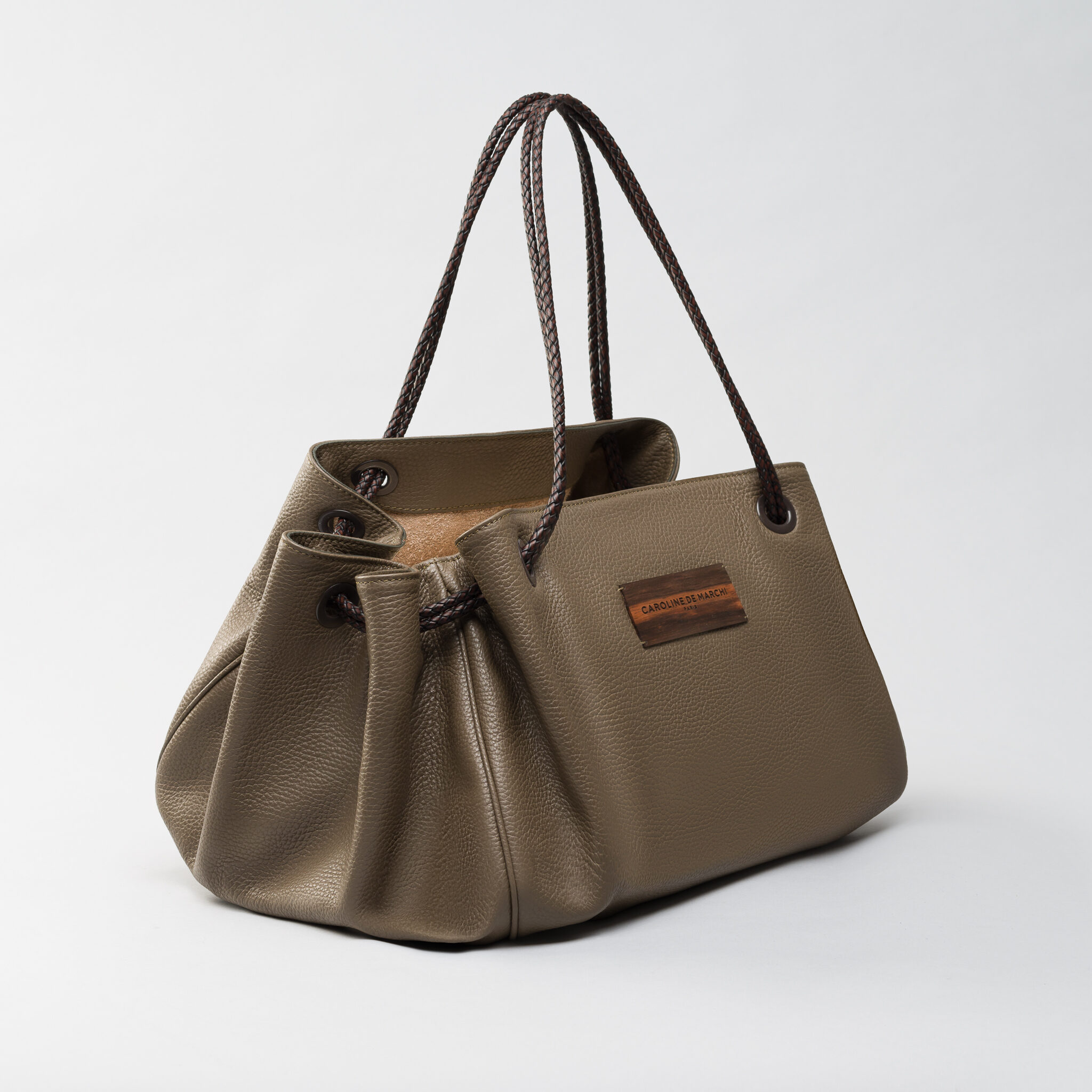 Lori Sindar grey beige leather bag Caroline De Marchi
