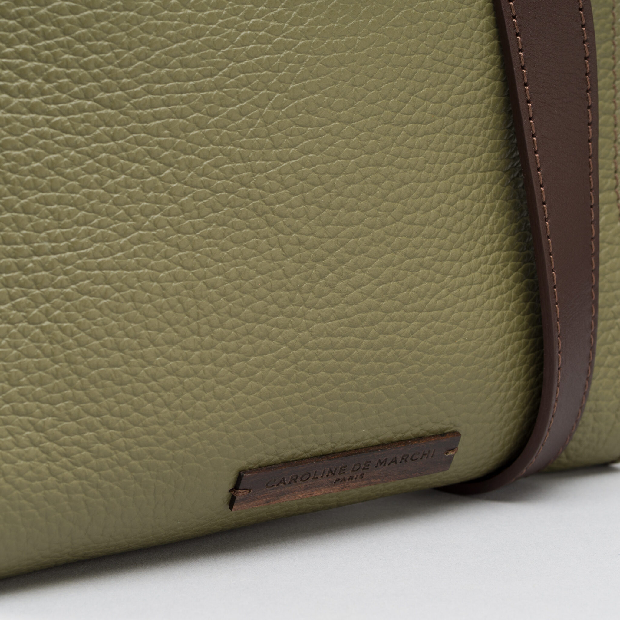 Raph Vanyar kaki leather bag Caroline De Marchi