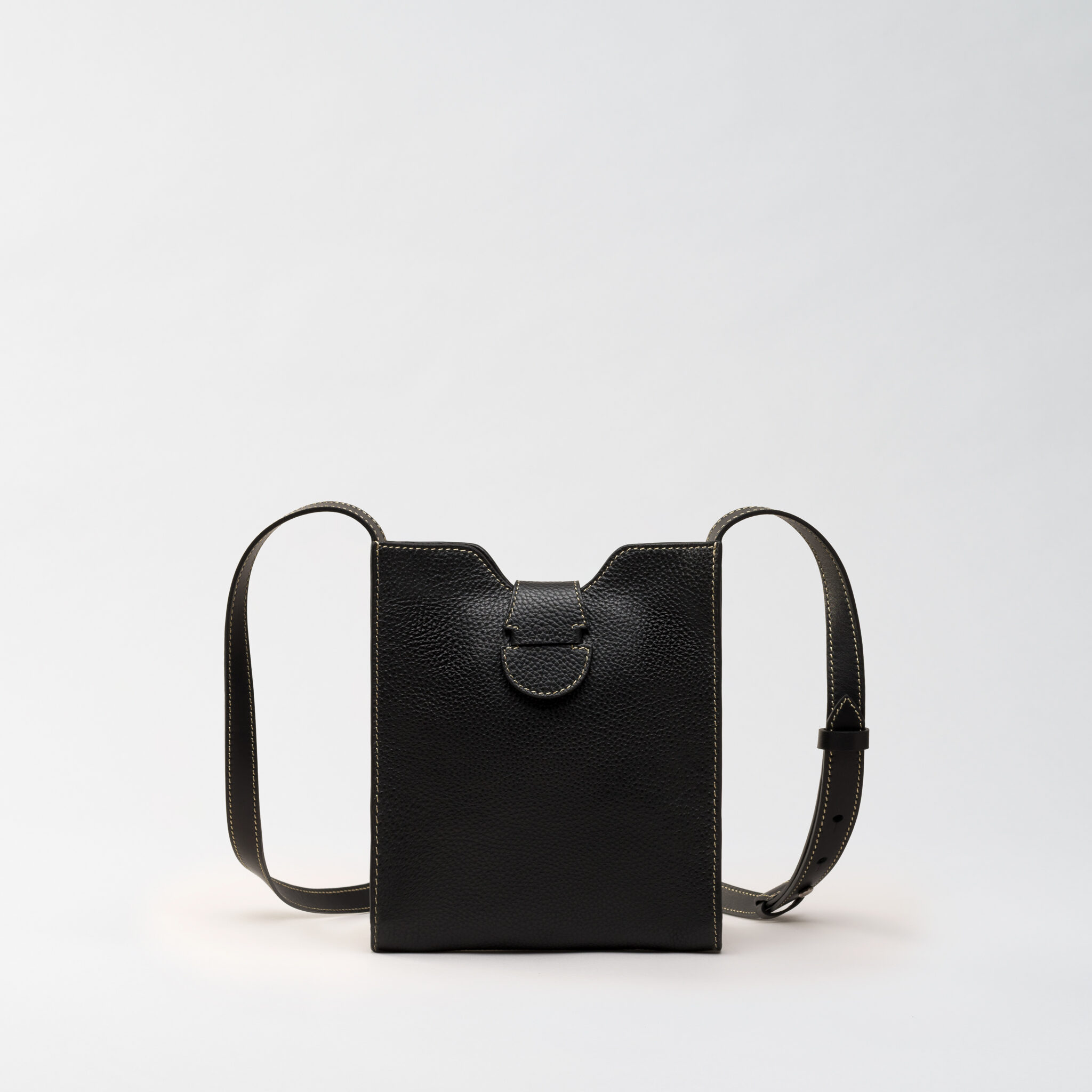 Raph Indis black leather bag Caroline De Marchi