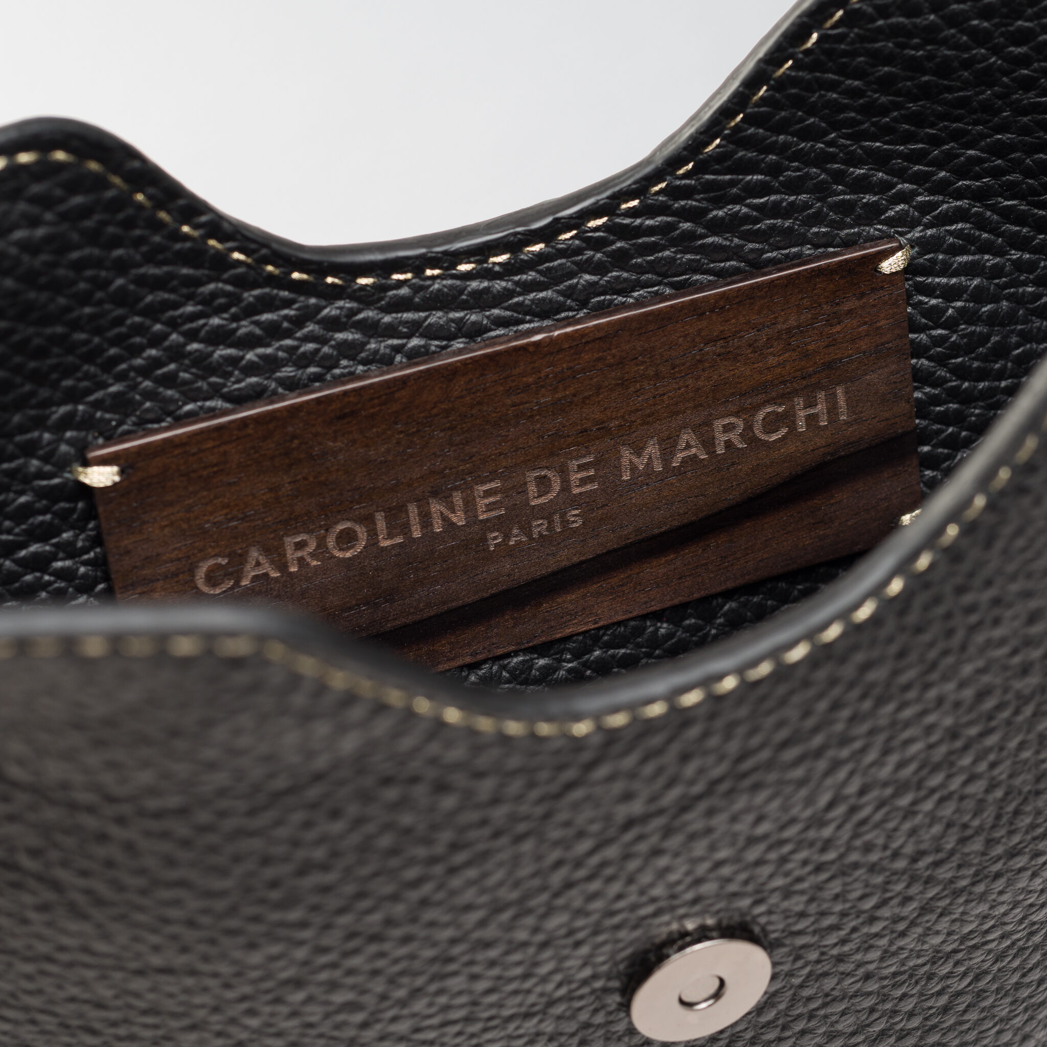 Raph Indis black leather bag Caroline De Marchi