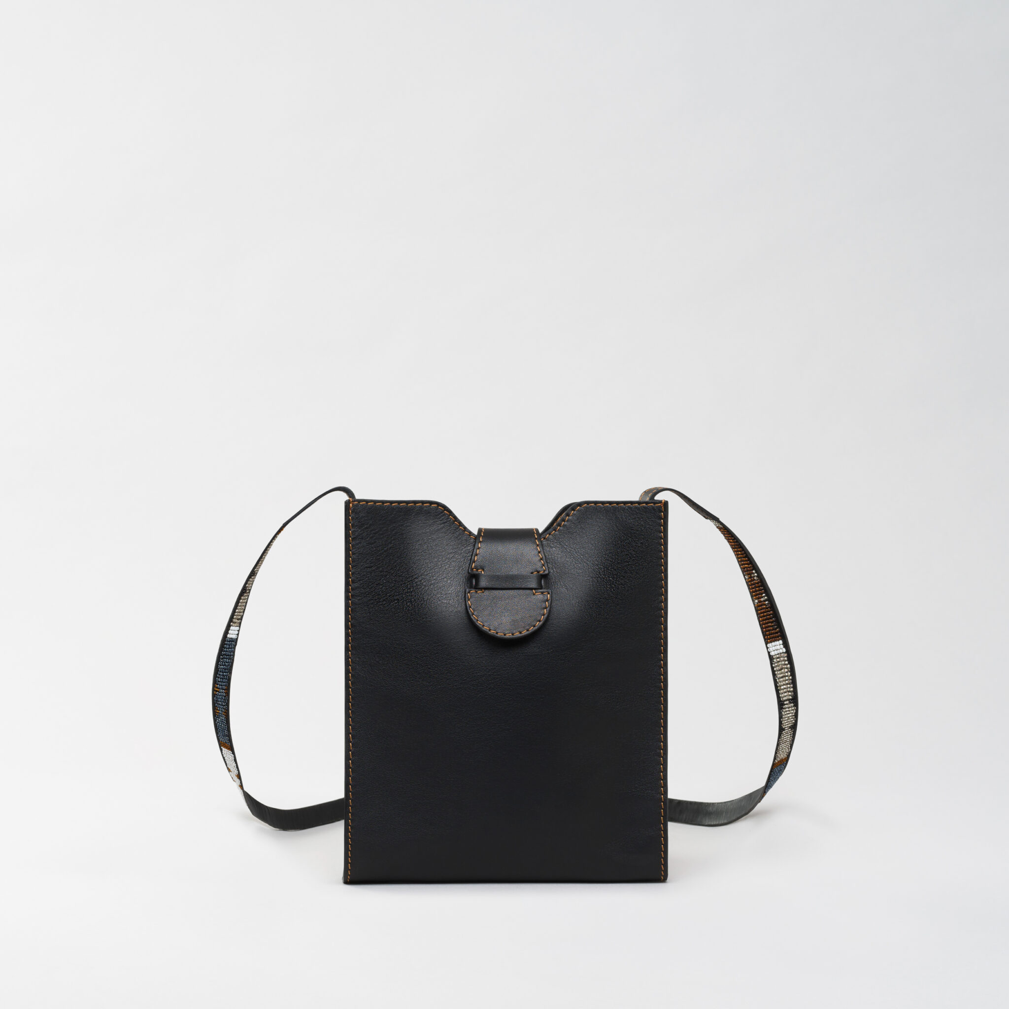 Raph Aheri black leather bag Caroline De Marchi