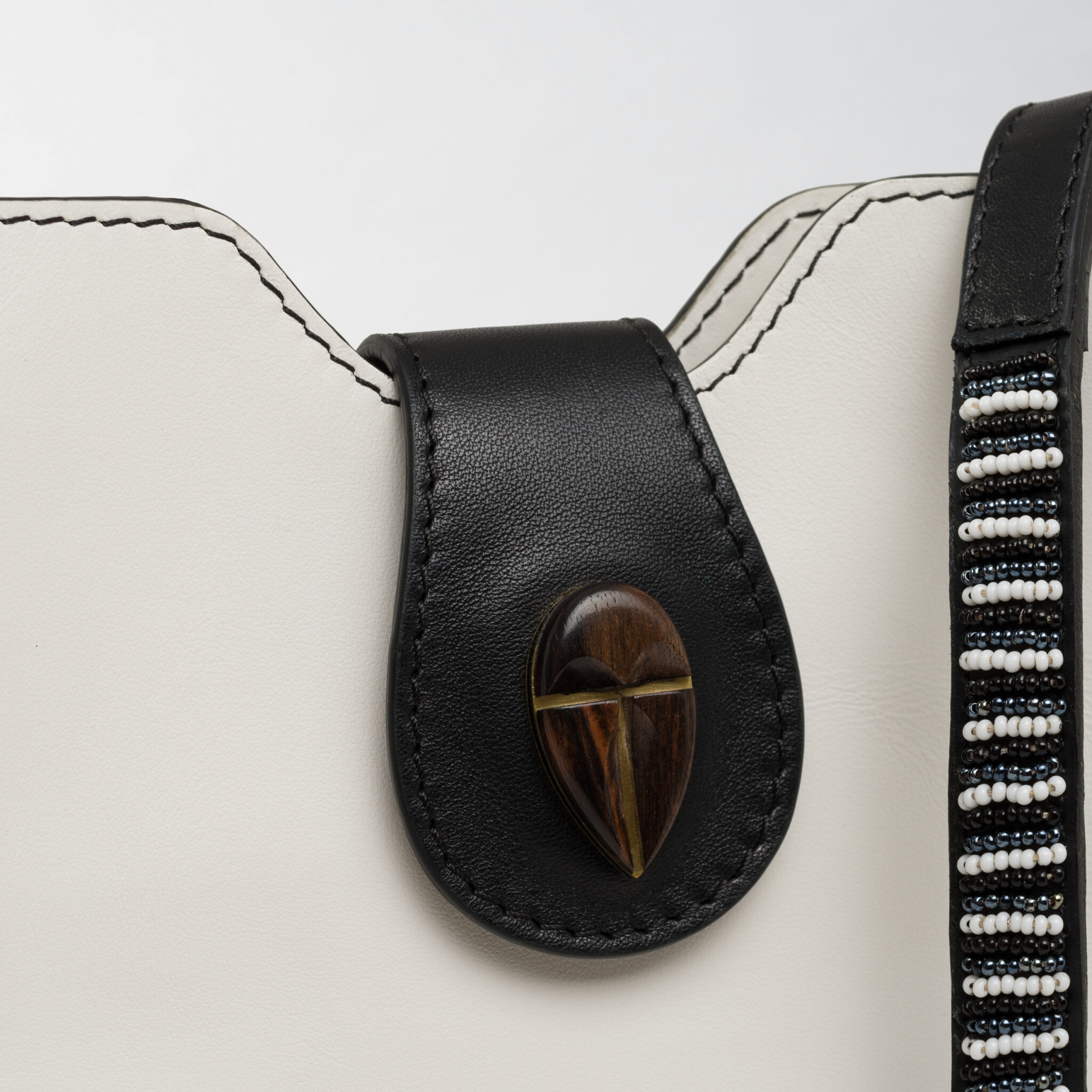 Raph Alora white leather bag Caroline De Marchi