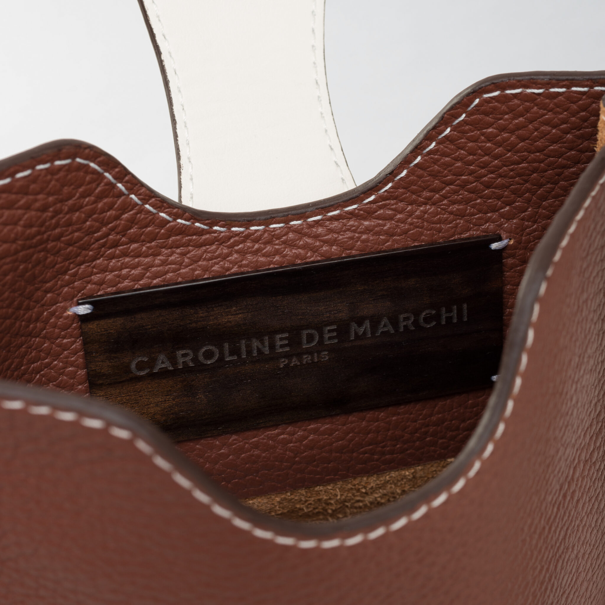 Raph Nala brown grained leather bag Caroline De Marchi