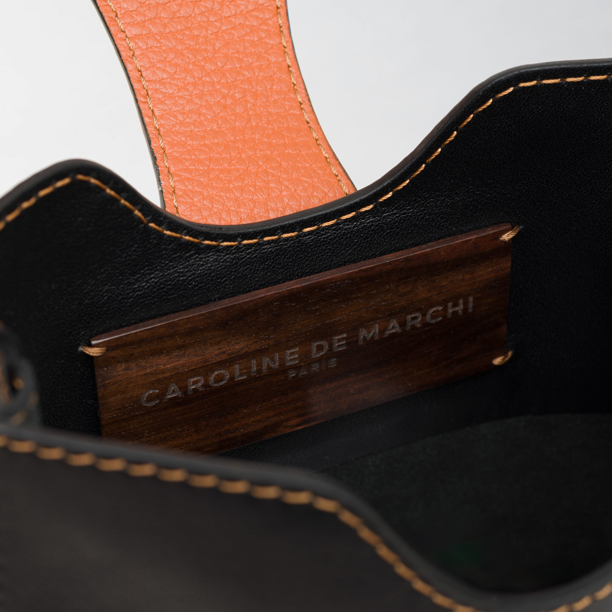 Raph Nere black leather bag Caroline De Marchi